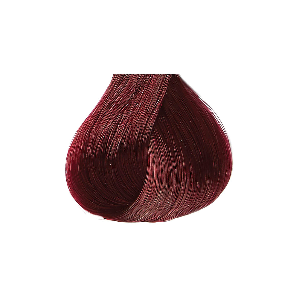 Red by Kiss Tintation – collagène et kératine renforcent les fibres capillaires.