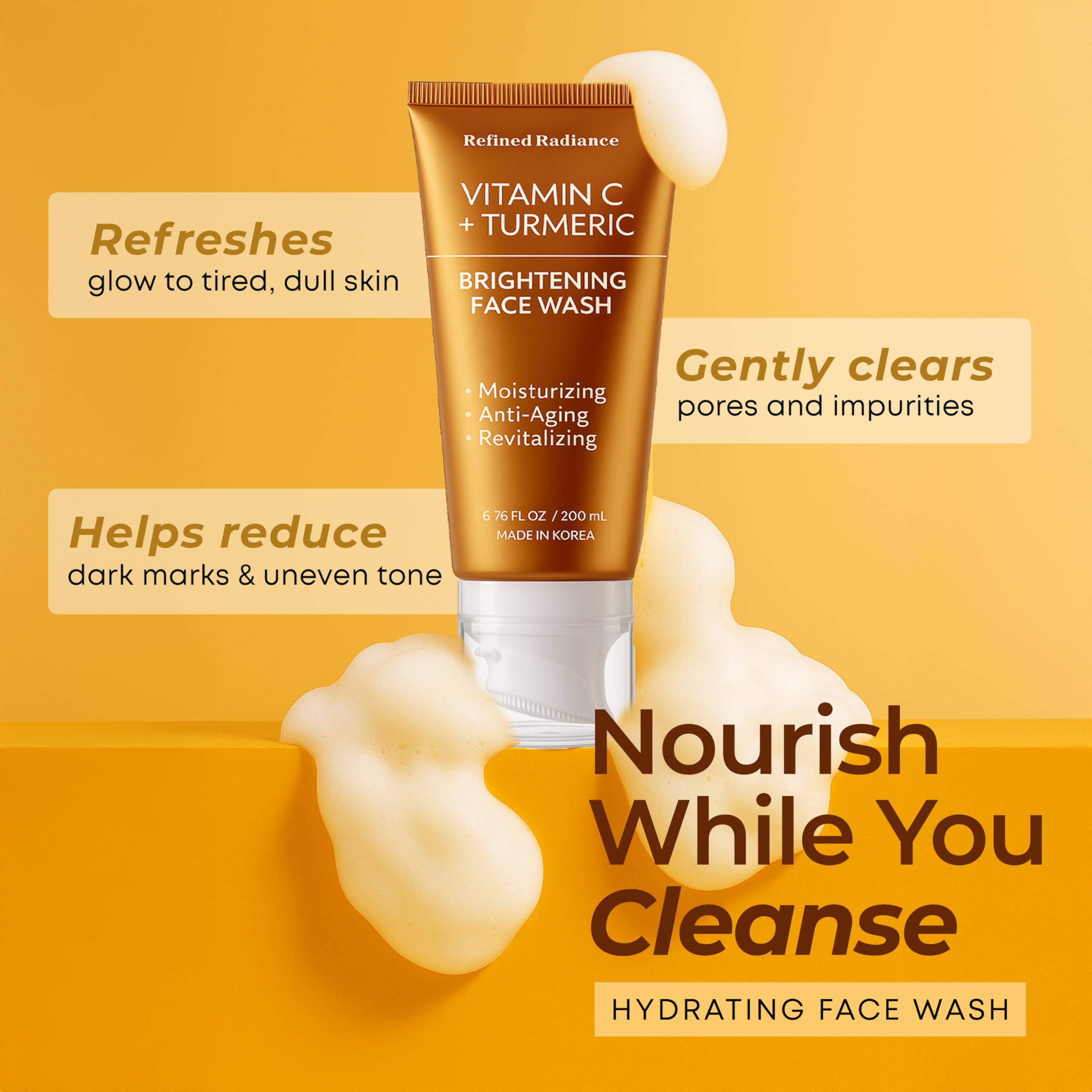 Refined Radiance – Ingrédients clés vitamine C et curcuma promettant clarté et éclat.