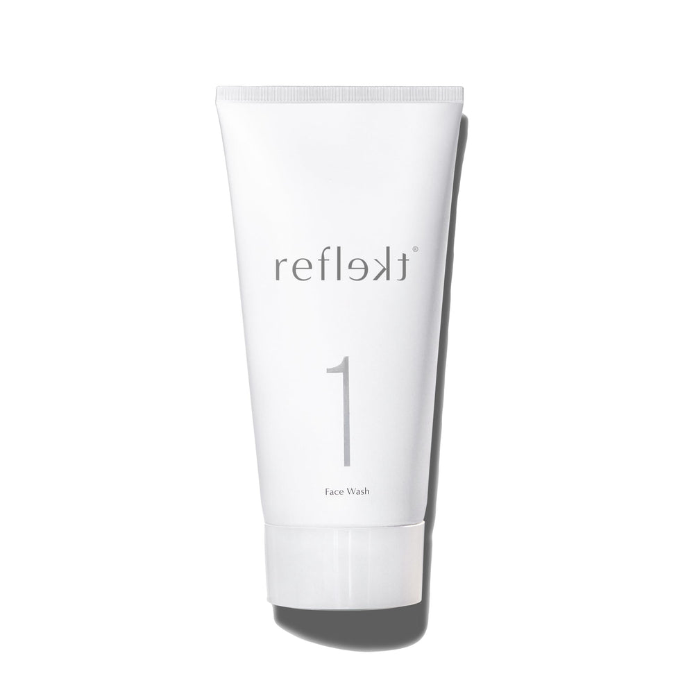 REFLEKT 1: nettoyant exfoliant visage doux pour pores propres et frais.