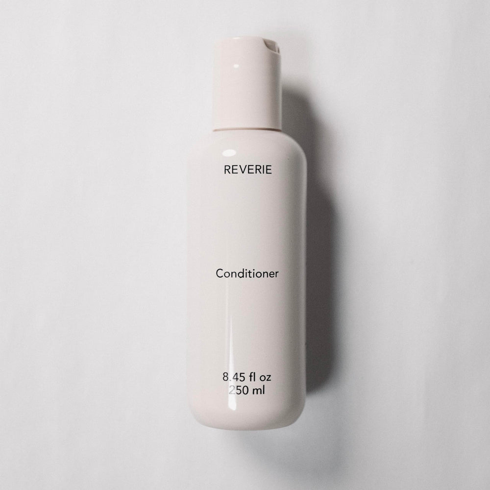 Beurre de Murumuru dans REVERIE pour une nutrition douce et durable.