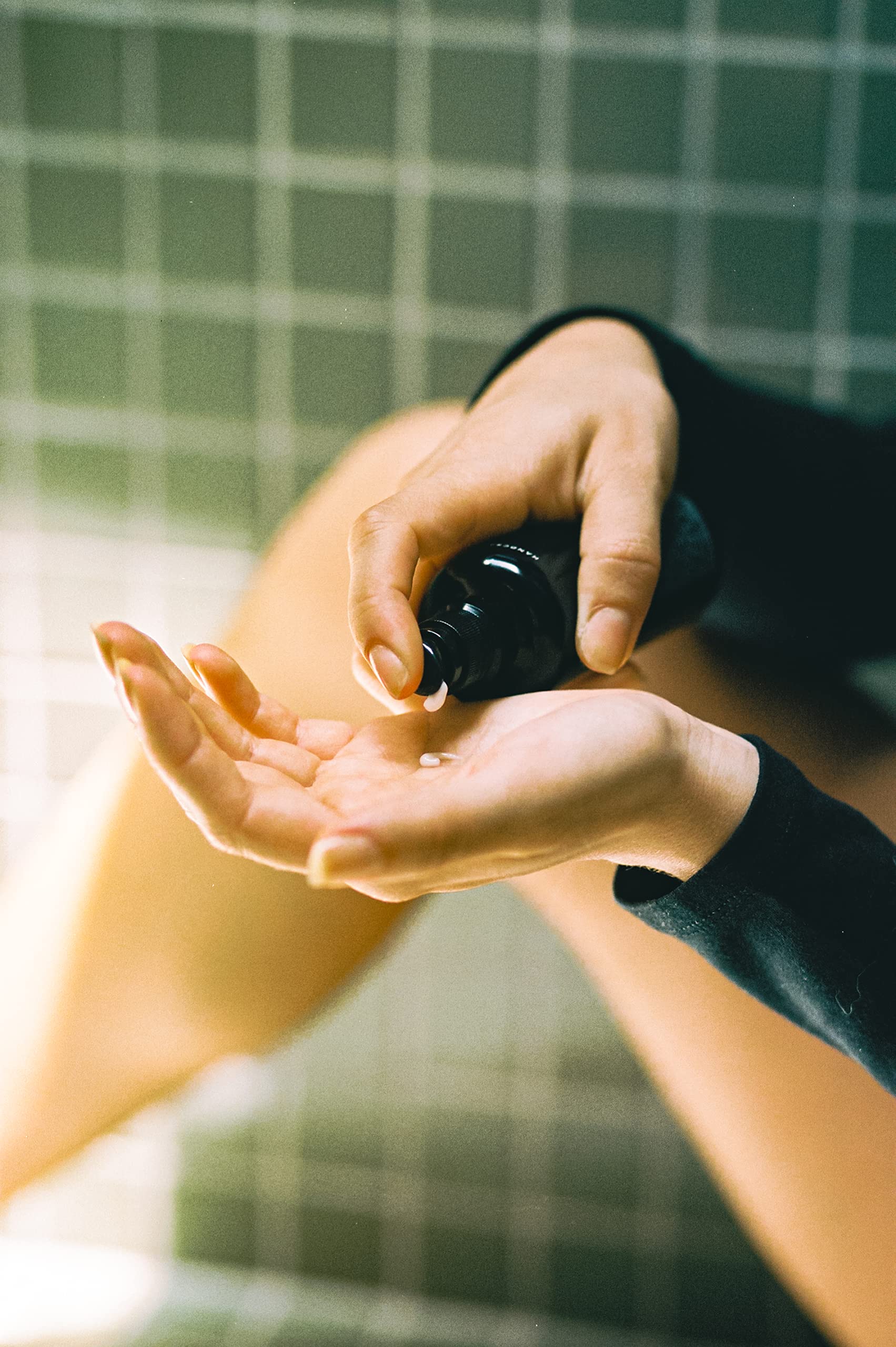 REVERIE Lait Naturel Anti-Frisottis, usage quotidien pour une routine capillaire légère et efficace
