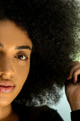 REVERIE Lait Naturel Anti-Frisottis, texture soyeuse en application qui glisse sans effort