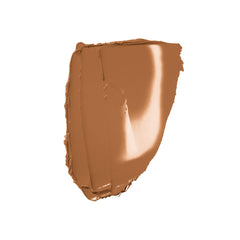 Fini matte soyeux du fond Revlon ColorStay pour un résultat sans brillance.