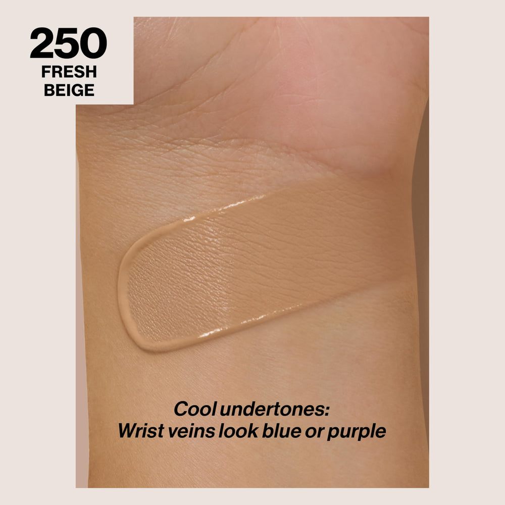 Texture crème du fond Revlon ColorStay, douceur veloutée sur la peau.