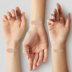 Échantillon teinte Ivory 110 du ColorStay pour couleur précise et uniforme.