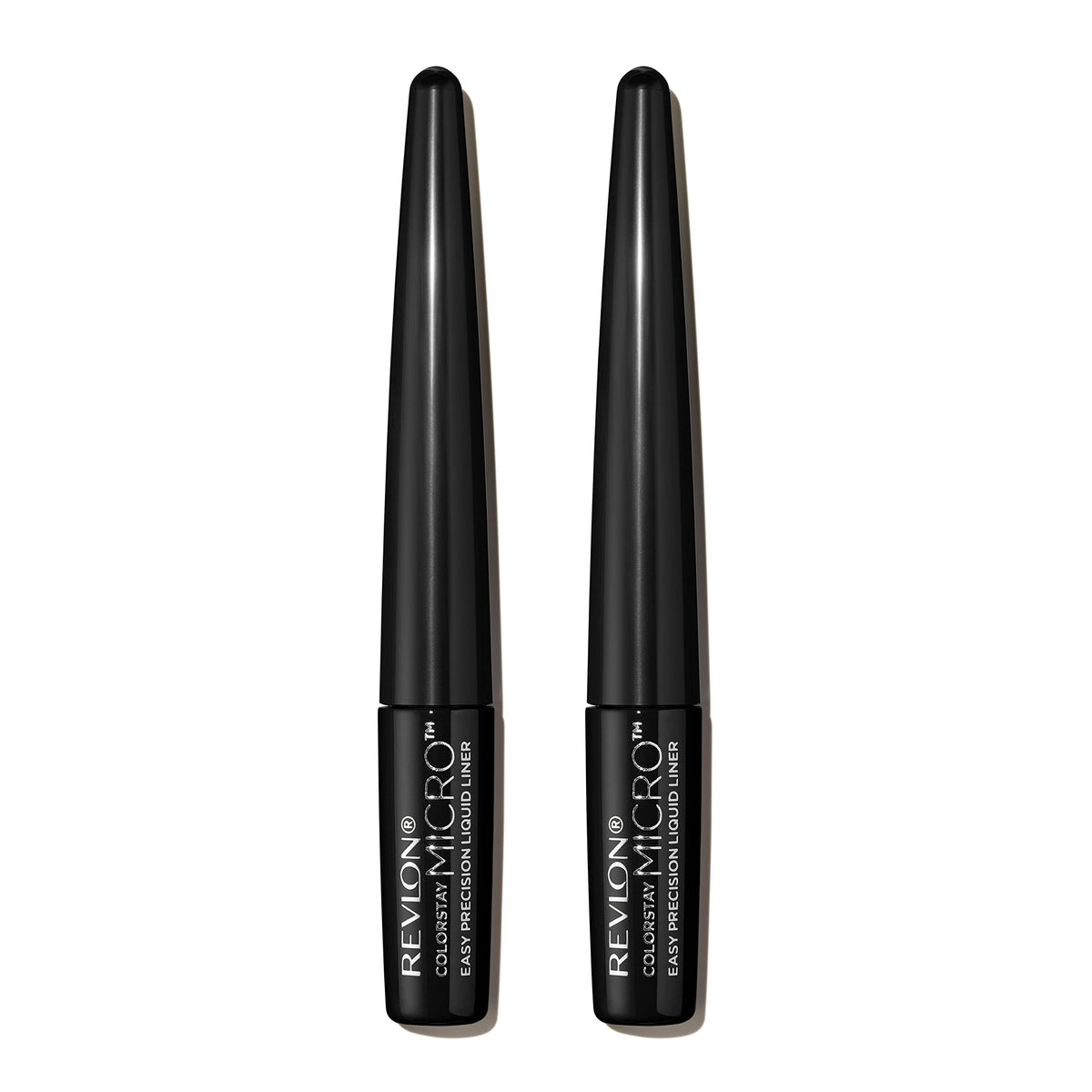 REVLON ColorStay Micro précision 0,1 mm pour tracés nets et précis.