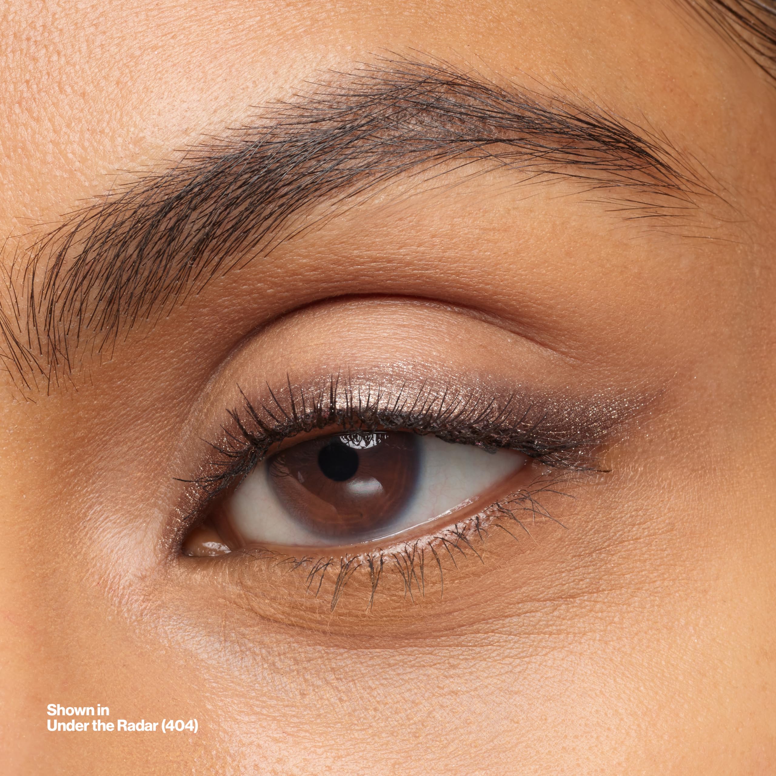 Tracé et diffusion smoky-eye avec ColorStay Multiplayer