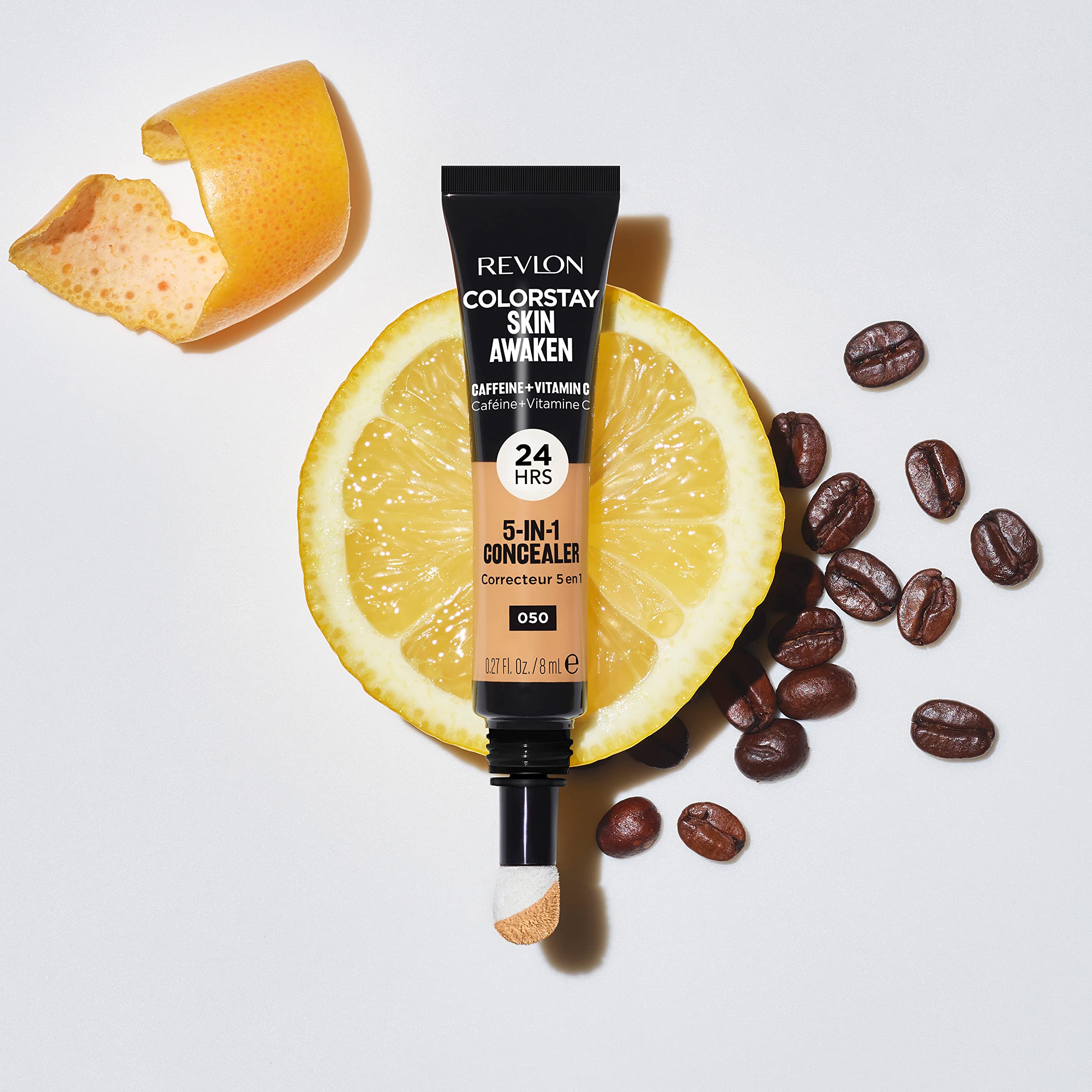 Formule caféine et vitamine C qui réveillent visuellement le teint.