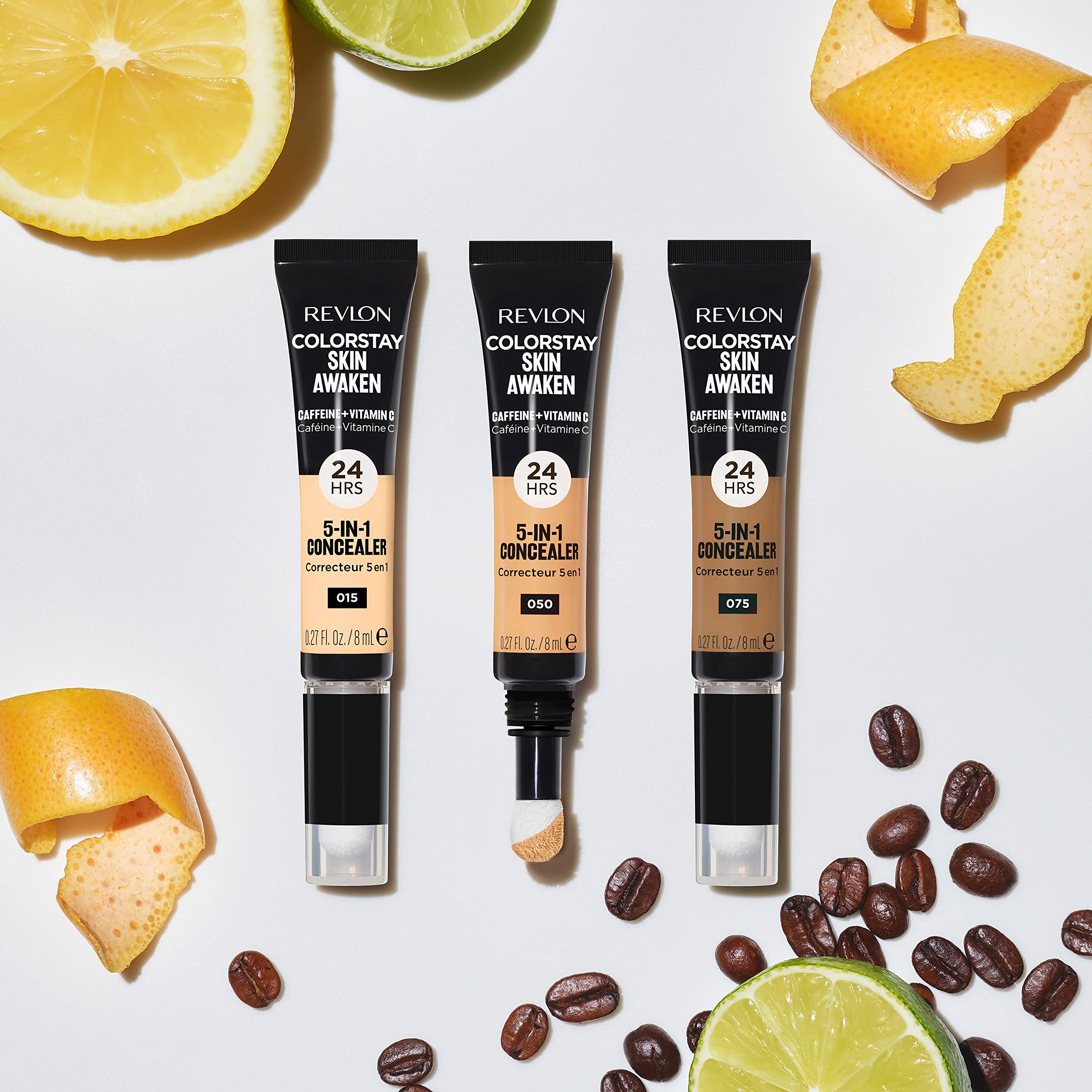 Formule caféine et vitamine C REVLON ColorStay Skin Awaken revitalise la peau.