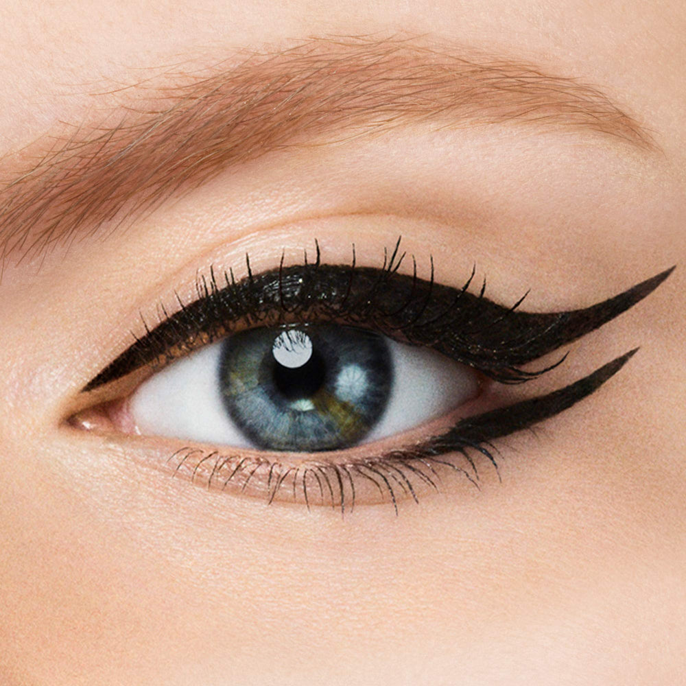 REVLON crayon liquide pour les yeux, anti-transfert pour un regard net toute la journée.