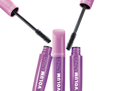 REVLON Volumazing: regard augmenté grâce à une couleur noire intense.