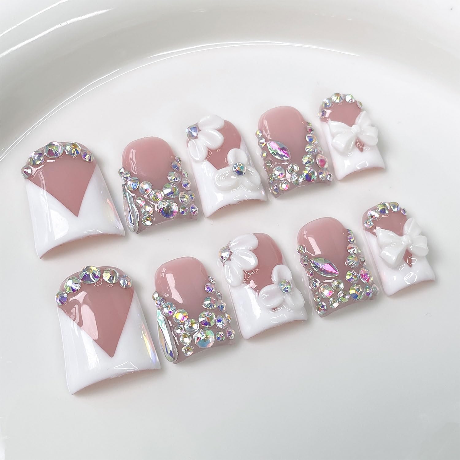 RIICFDD ongles press-on luxe 5D fleurs: mani rapide et sophistiquée.