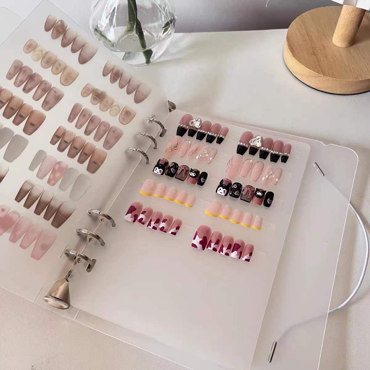 Rikolto PVC haute qualité, fabrication soignée pour protéger les ongles.