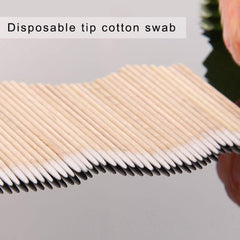 RIKWOG coton-tiges bois, utilisé comme applicateur précis pour le maquillage et les retouches.