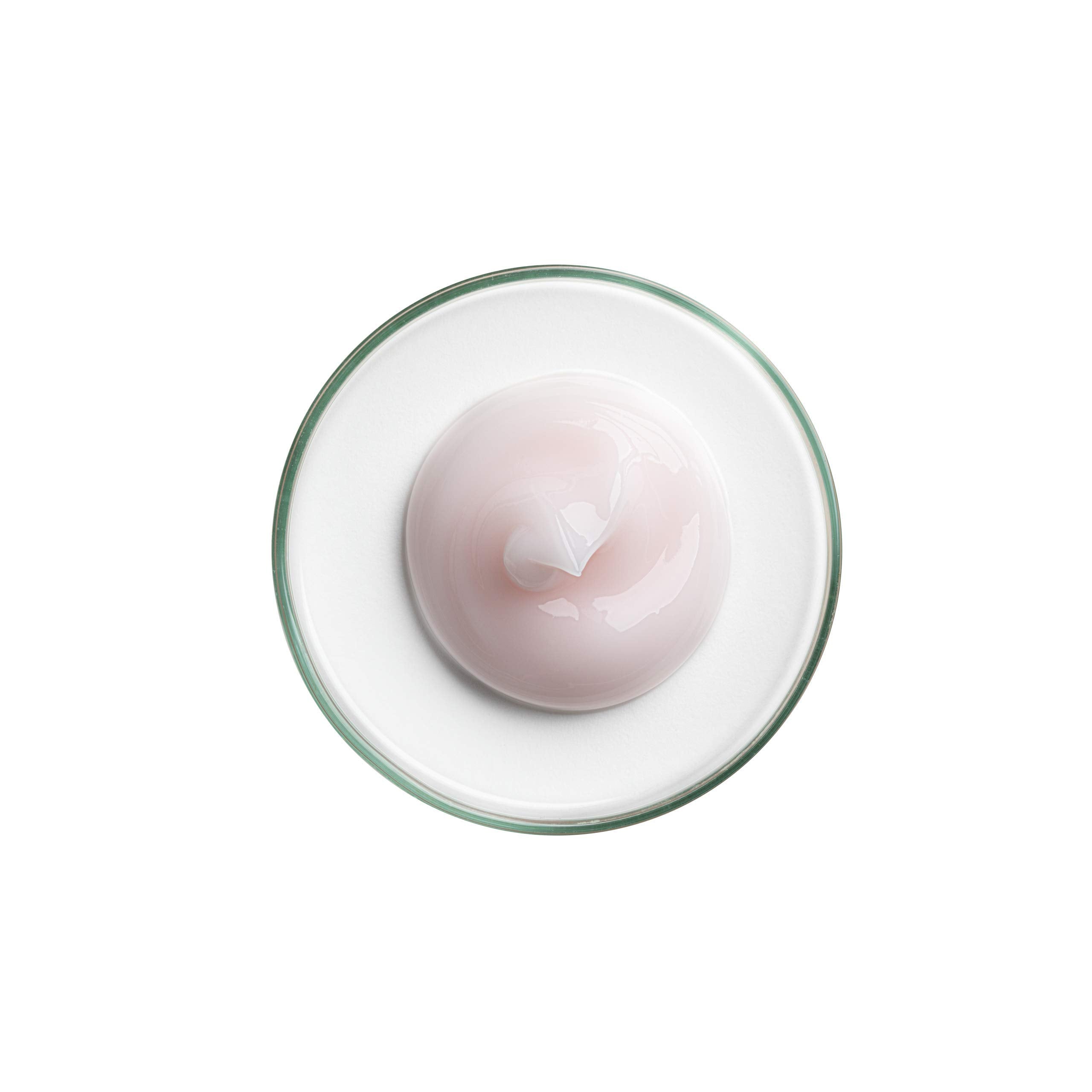 Peau plus lumineuse et confortable après l’utilisation de Rilastil Aqua Intense.