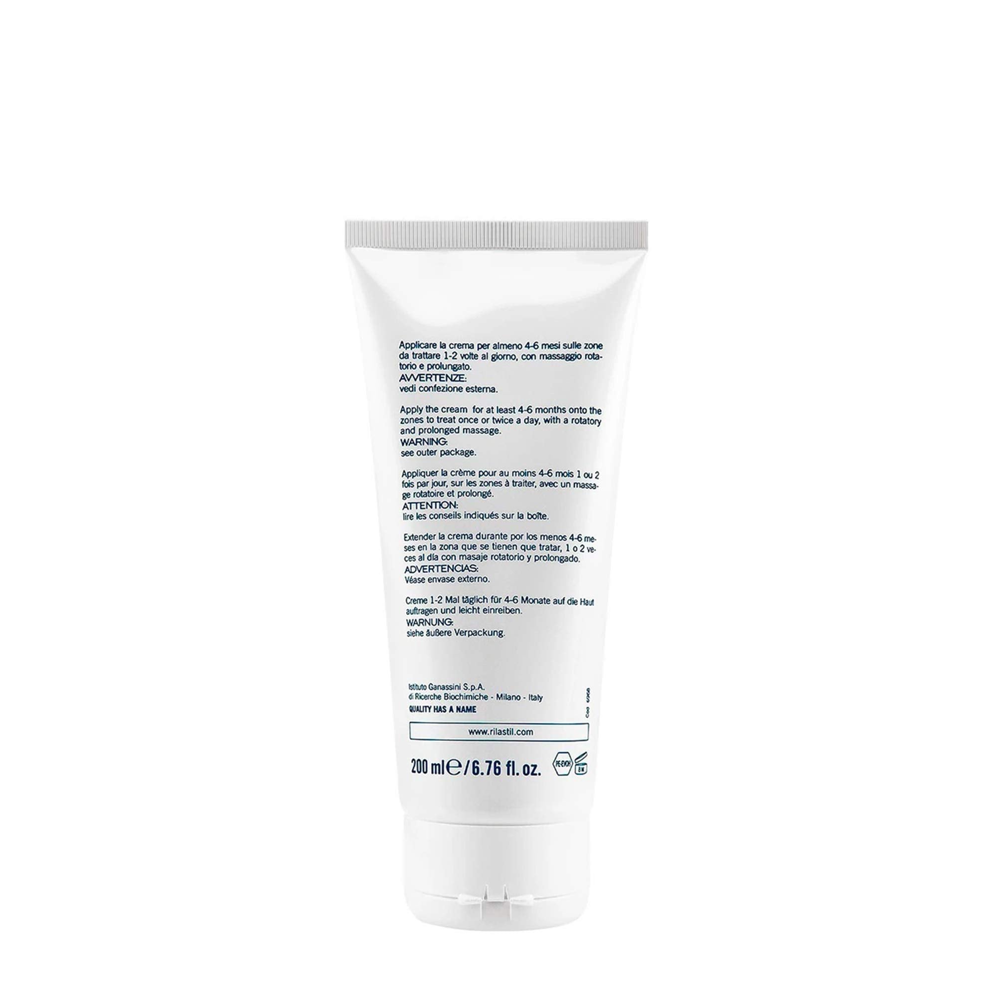 Texture riche de la crème Rilastil sur peau, douceur et élasticité.