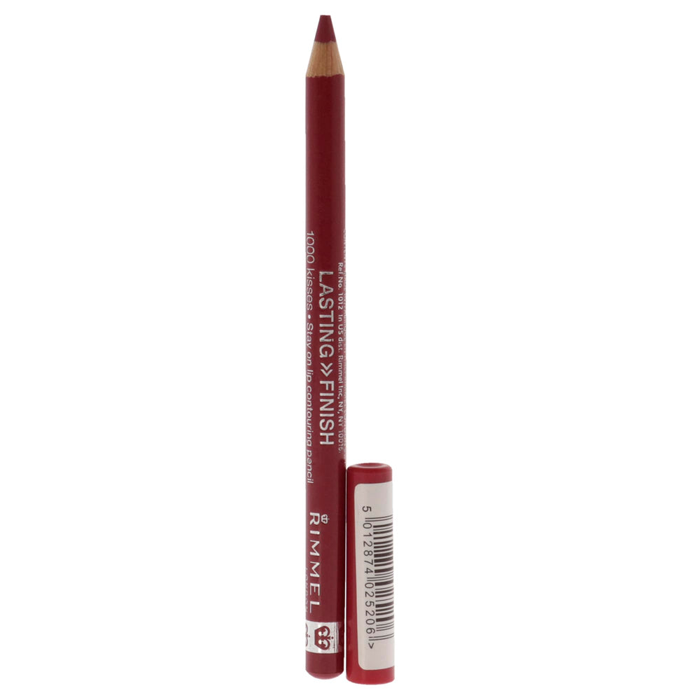 Rimmel India Pink sur les lèvres, échantillon net, contour défini et bavures réduites.