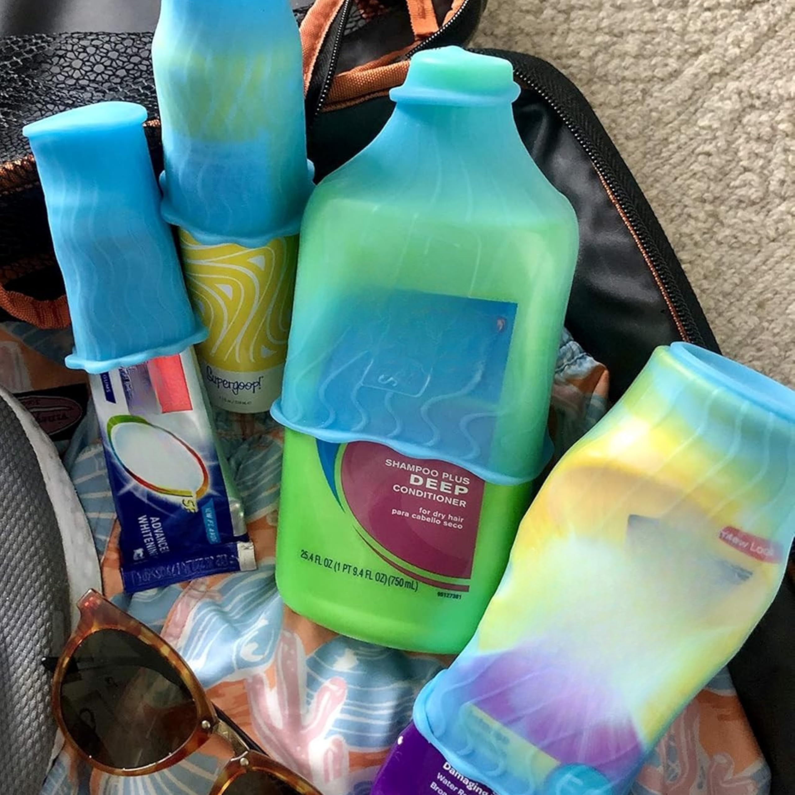 Rinseroo LeakLocks Toiletry Skins en caoutchouc thermoplastique durable et résistant.