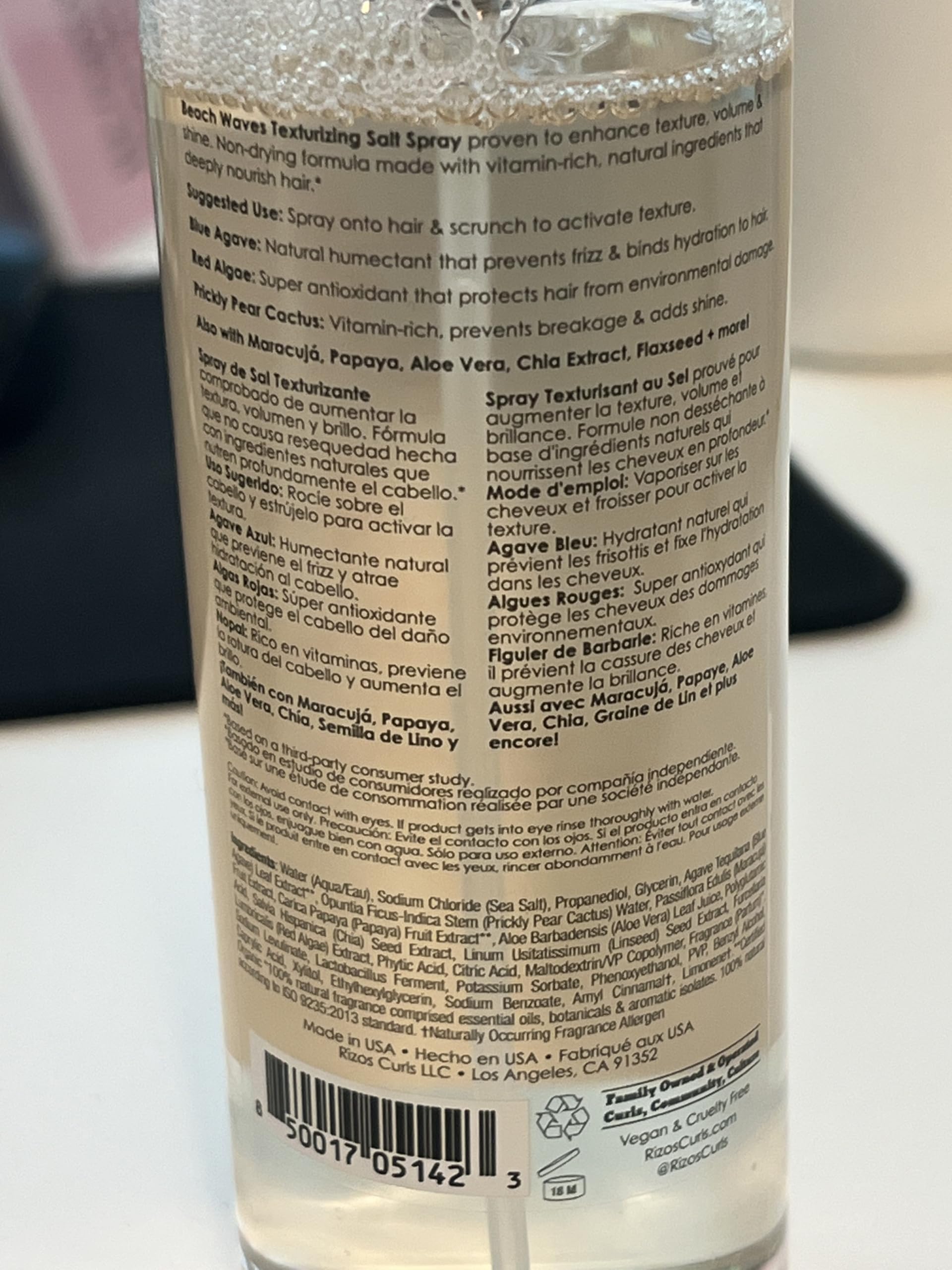 Rizos Curls: brume légère qui crée des vagues définies sans lourdeur.