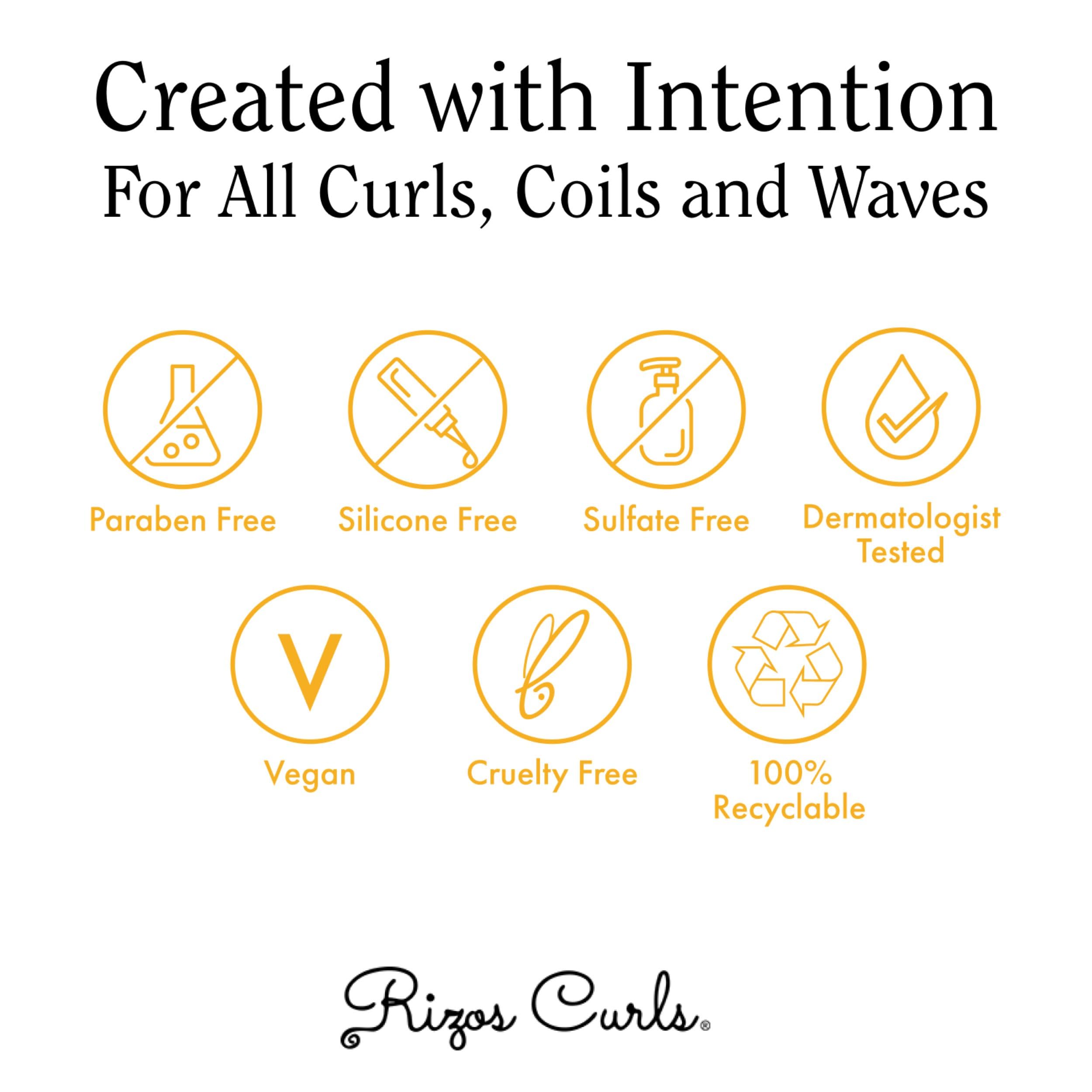 Rizos Curls Détox Scrub – brosse de massage pour stimuler la circulation.