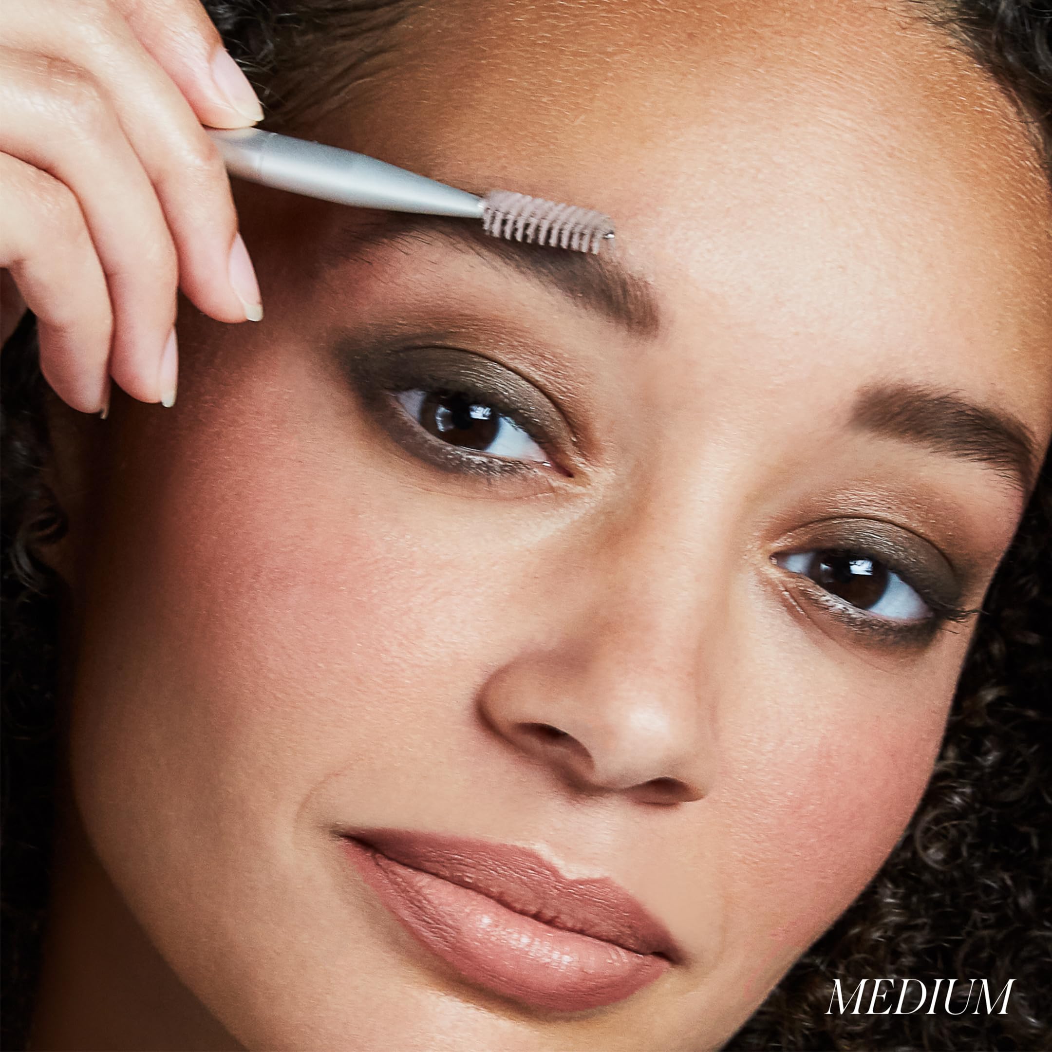 Back2Brow compact pratique pour retouches rapides