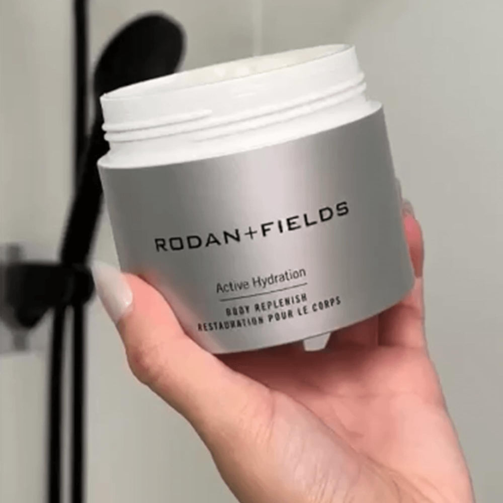 RODAN + FIELDS Active Hydration Body Replenish, texture légère qui nourrit sans gras.