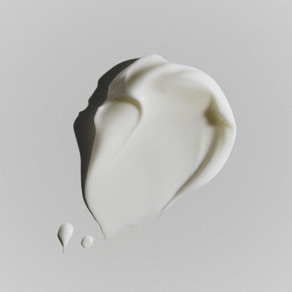RODAN + FIELDS Redefine Crème Nuit Restauratrice, flacon-pompe pour utilisation précise et hygiénique.