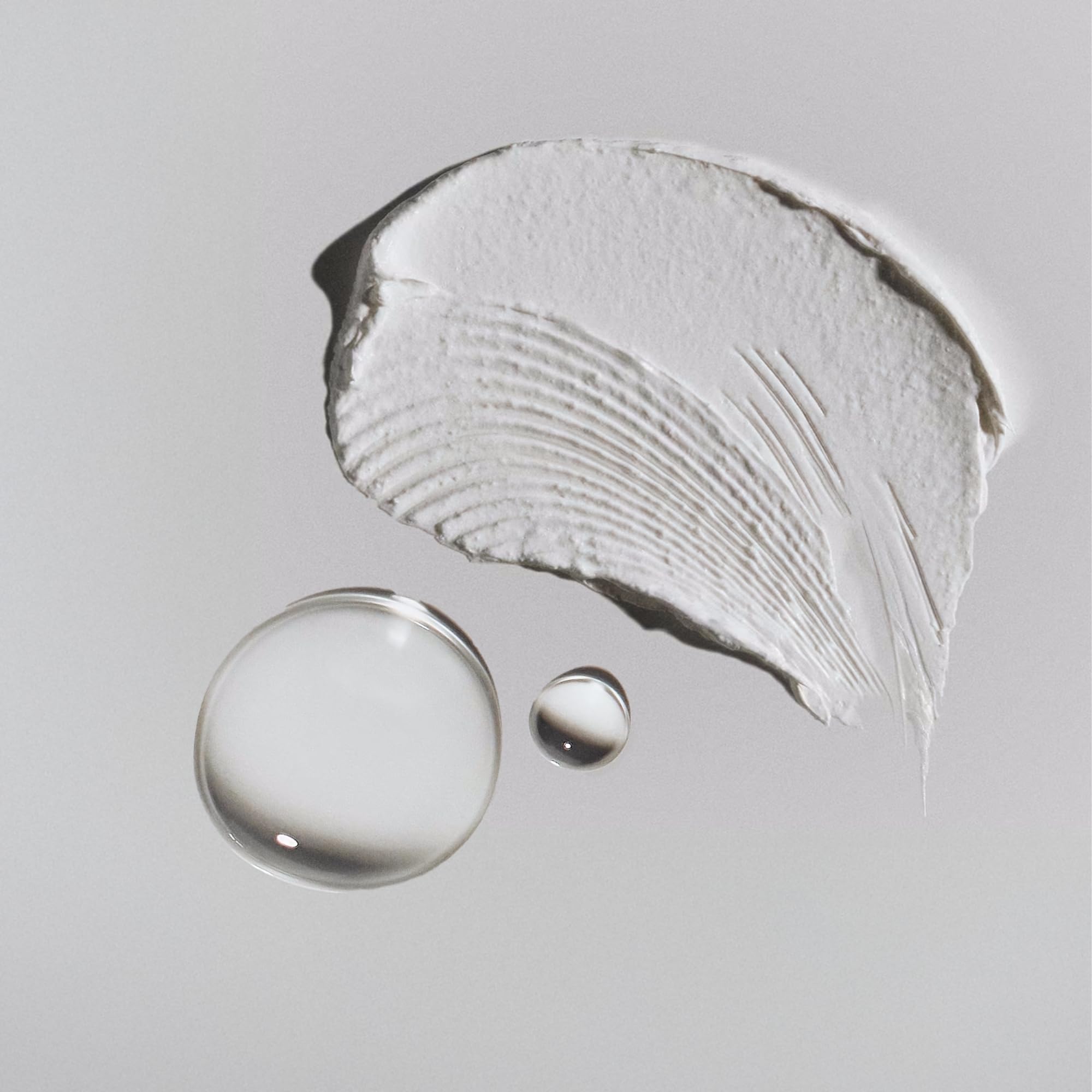 RODAN + FIELDS Reverse première étape du rituel de soin, prête pour les soins suivants.