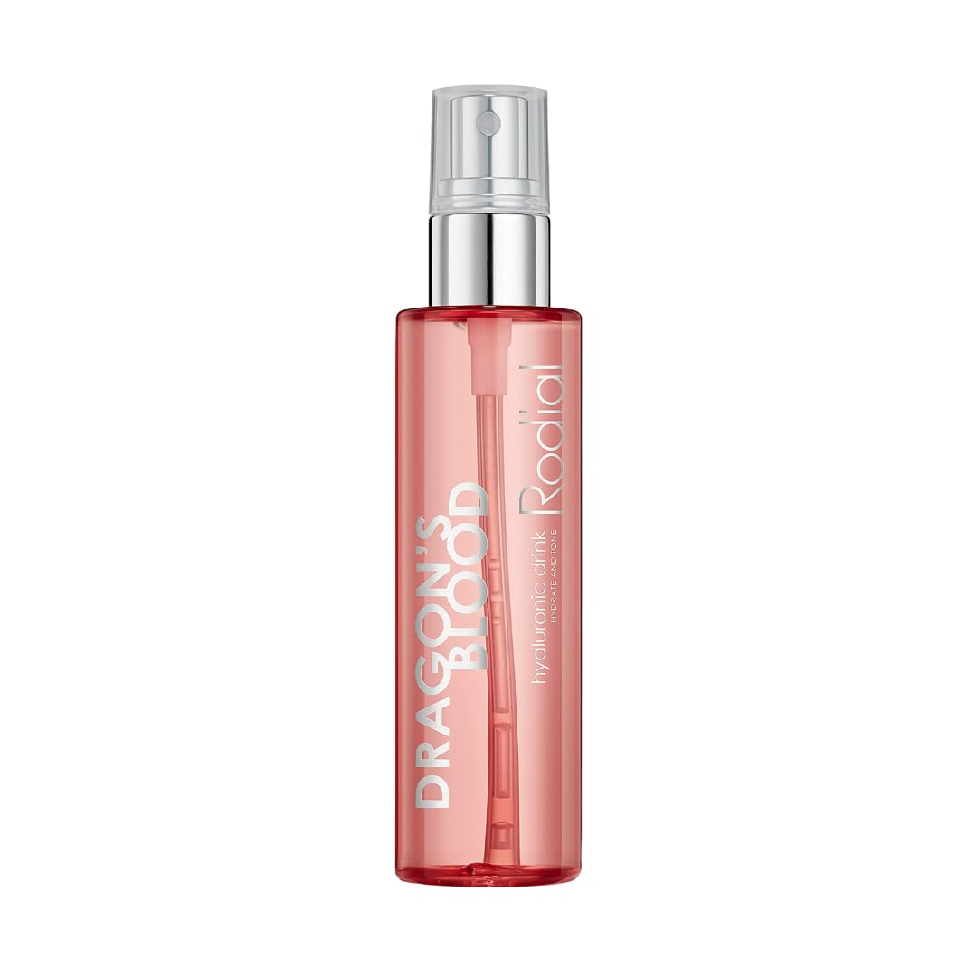 Rodial Sang de Dragon brume hydratante – bouteille prête à hydrater et préparer la peau.