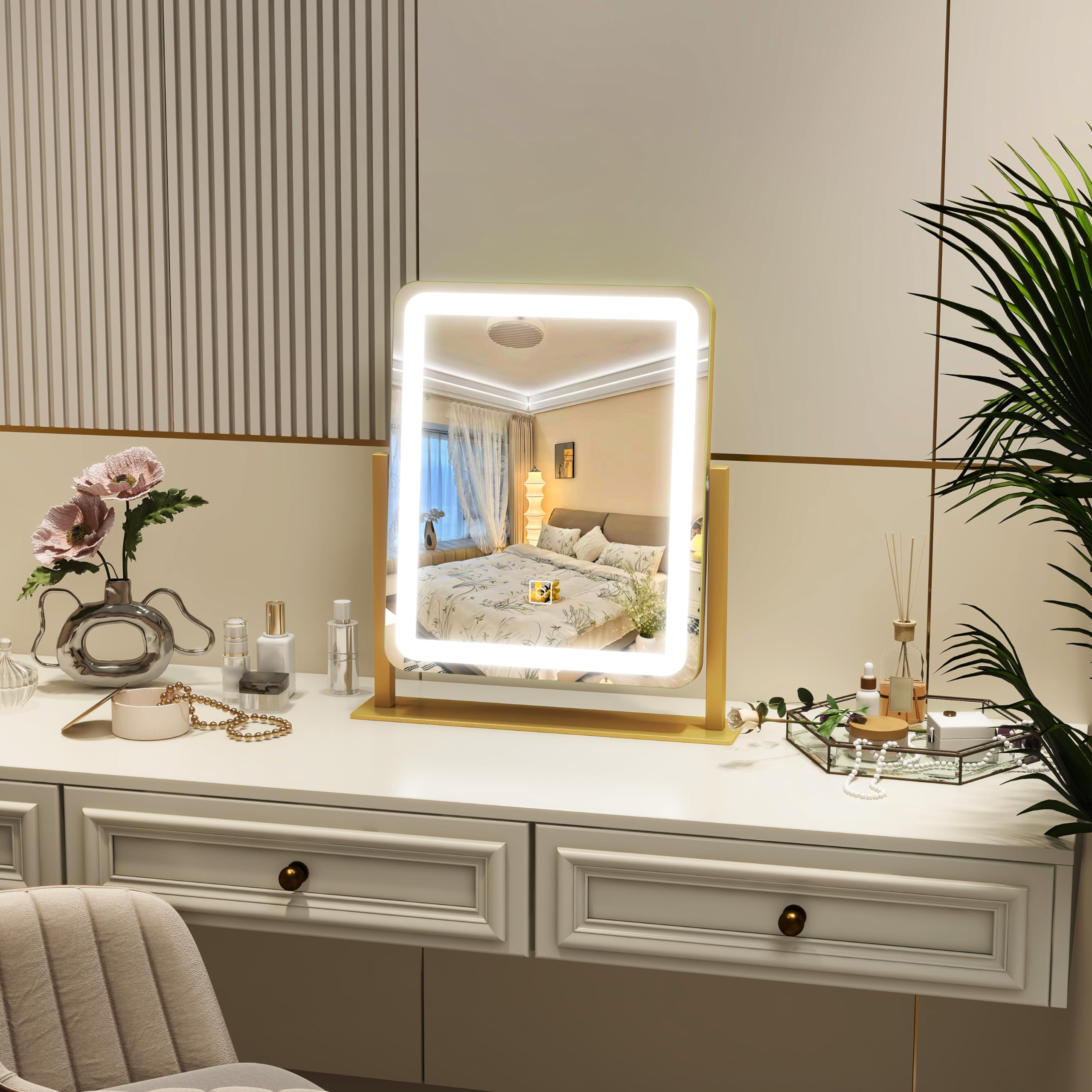 Utilisation ROLOVE miroir pour maquillage et soins sur bureau.