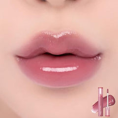 Romnd GLASTING COLOR GLOSS 04 GRAPY WAY texture beuree et lisse, pour un fini confortable.