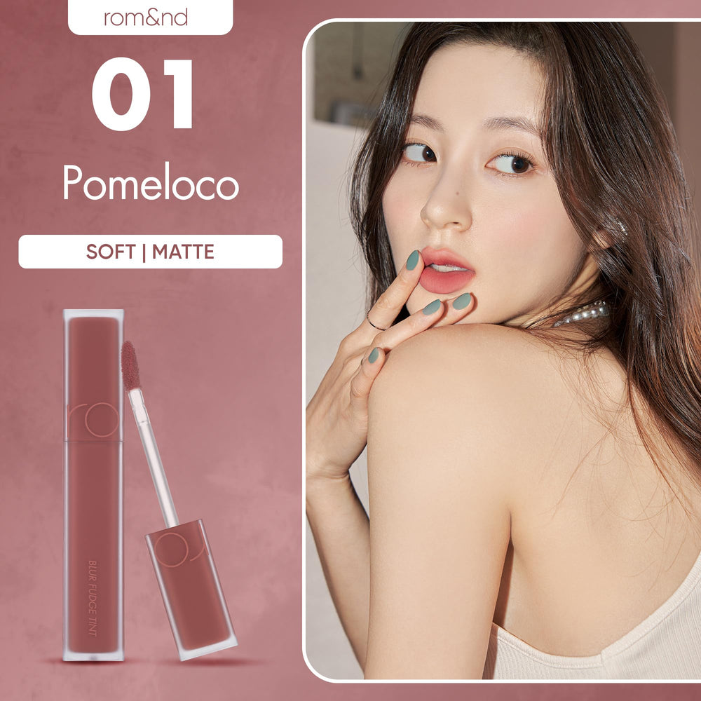 rom&nd pomeloco: texture fudge veloutée pour une application fluide sans accrocs.
