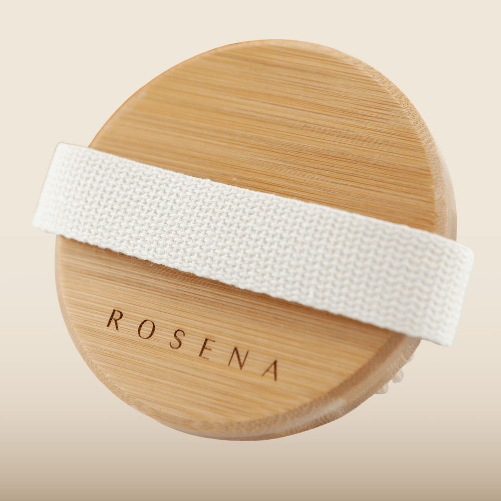 Rosena brosse-corps avec poignee integree favorisant un massage naturel.