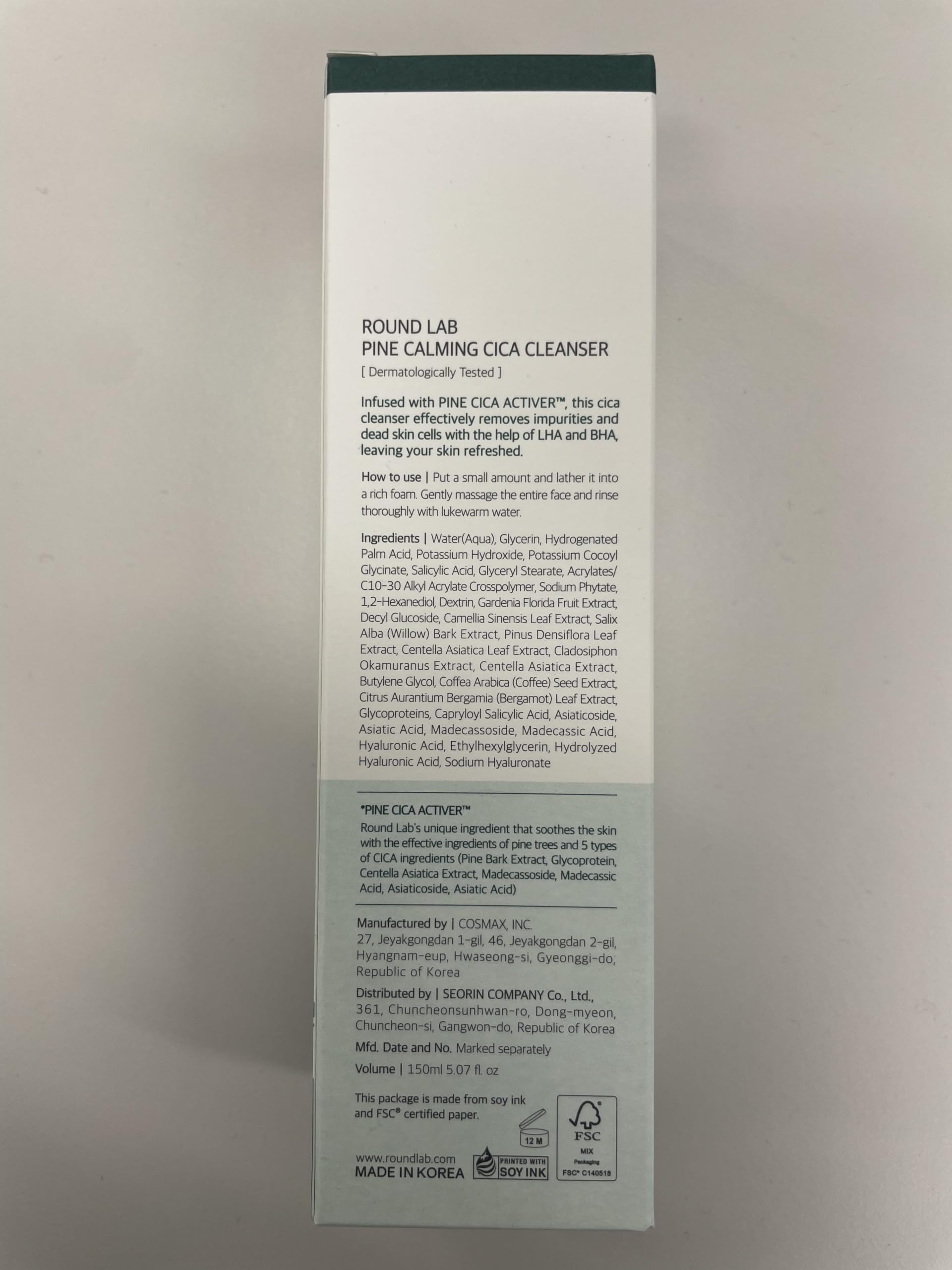 ROUND LAB Pine Calming Cica Cleanser laisse la peau fraîche et hydratée après chaque lavage.