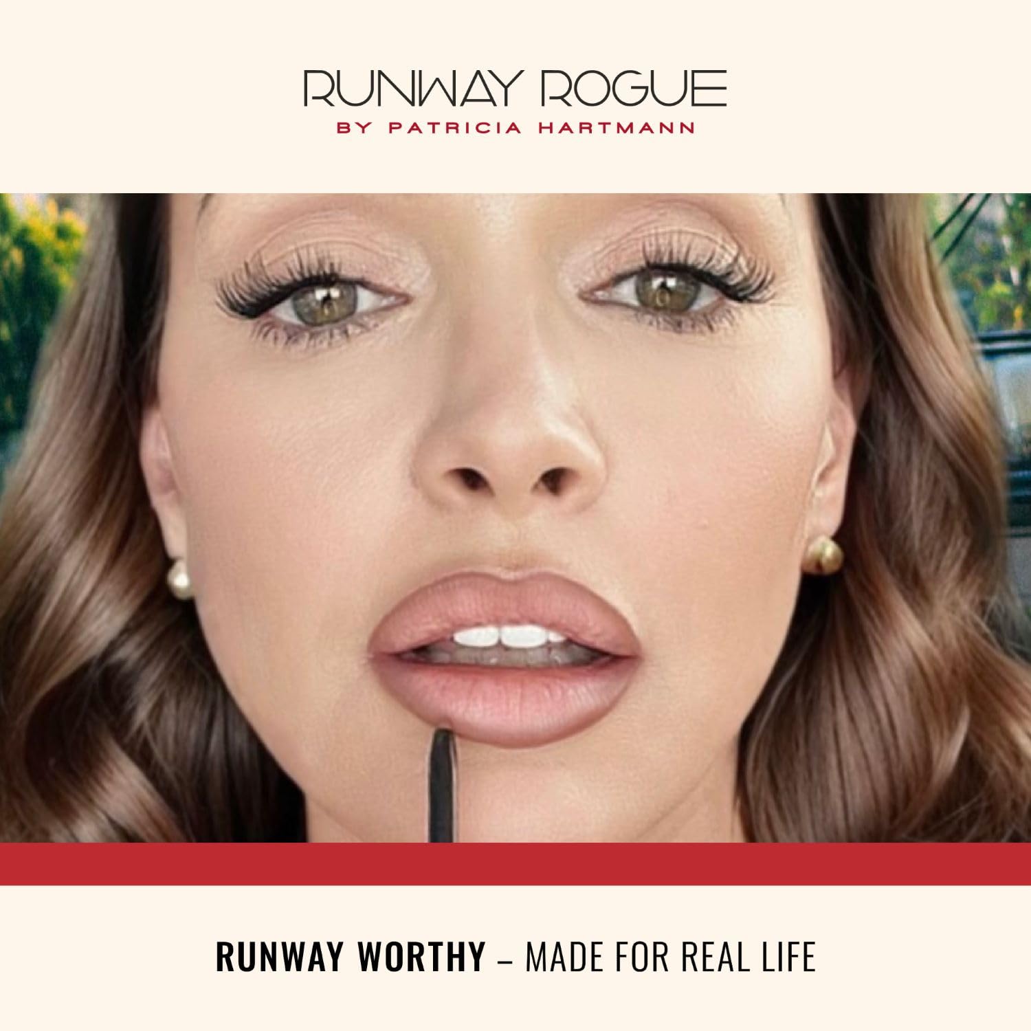 Runway Rogue look glamour rapide, retouches en déplacement.