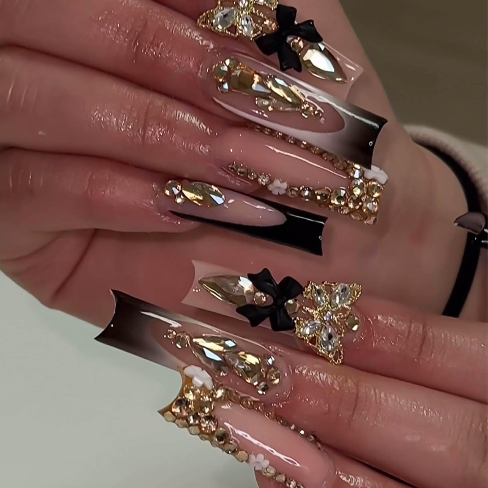 Ongles RUOKEXIN noirs à pointe française, élégants et durables pour salon ou usage quotidien.