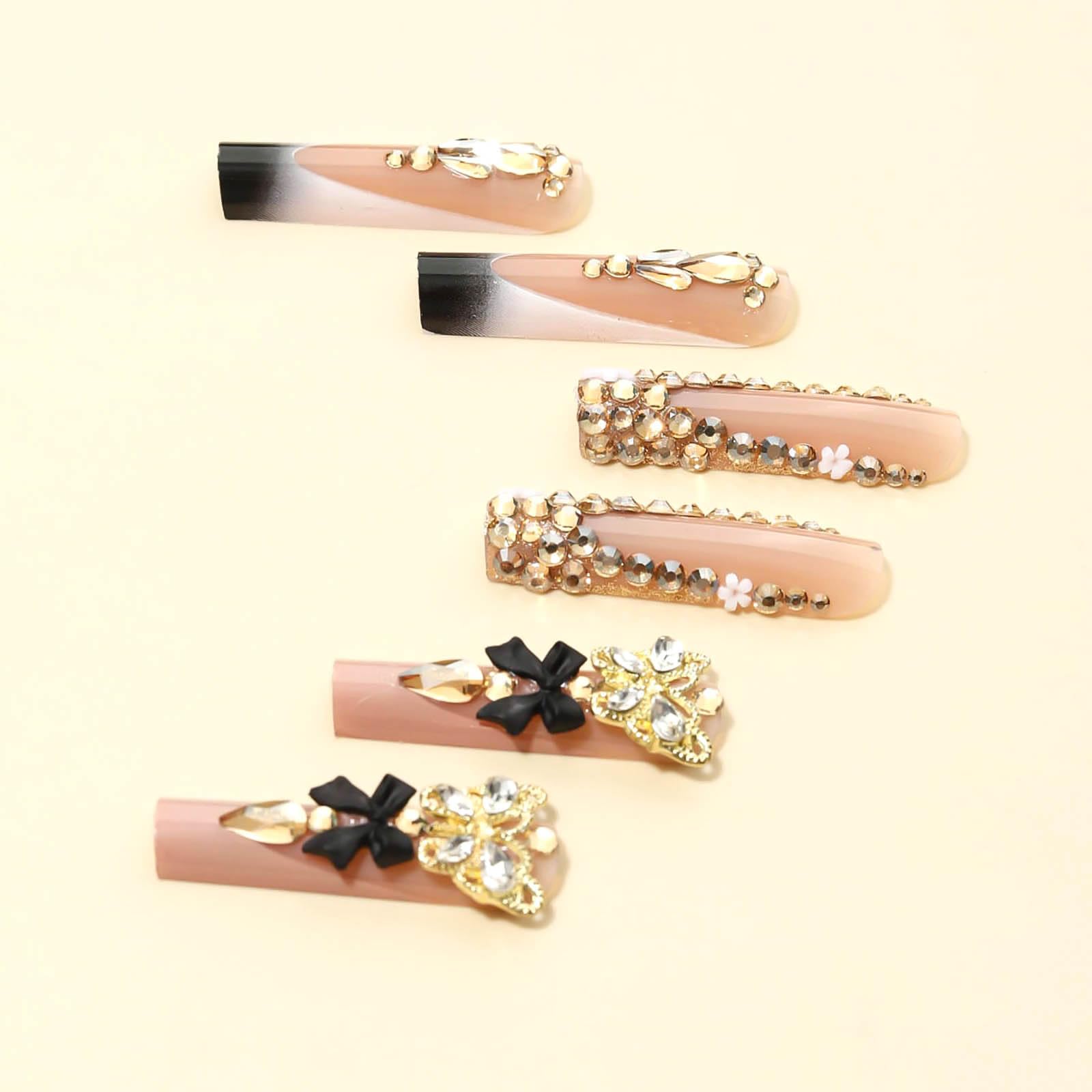 Ongles RUOKEXIN papillon 3D doré, chic et accroche-regard pour soirée.
