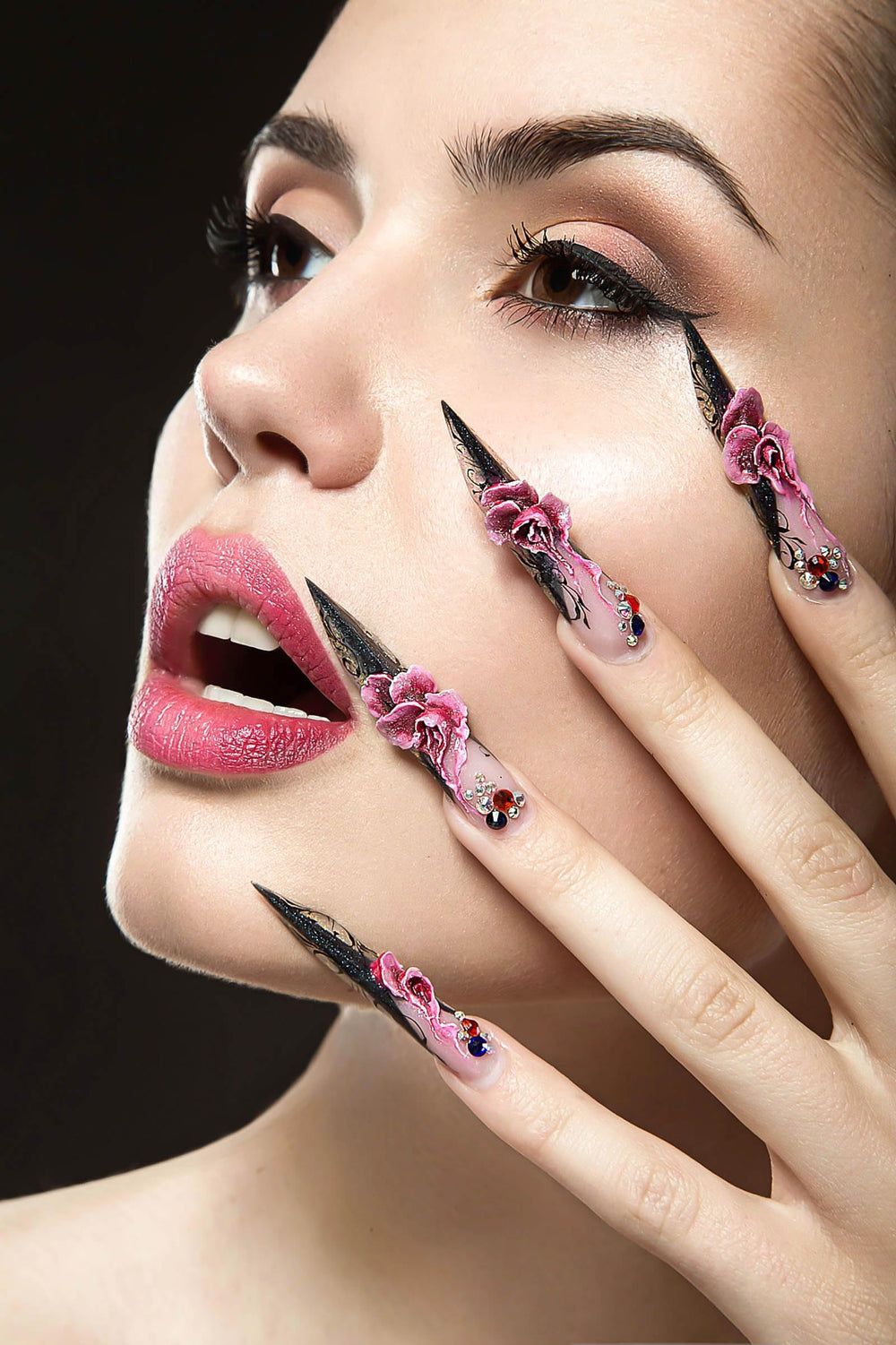 Ongles RUOKEXIN vert avec motif papillon dore, pose rapide