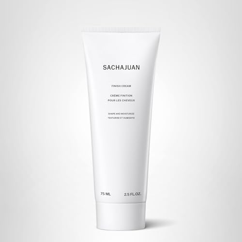 SACHAJUAN crème de finition — look élégant et fini mat tout au long de la journée.