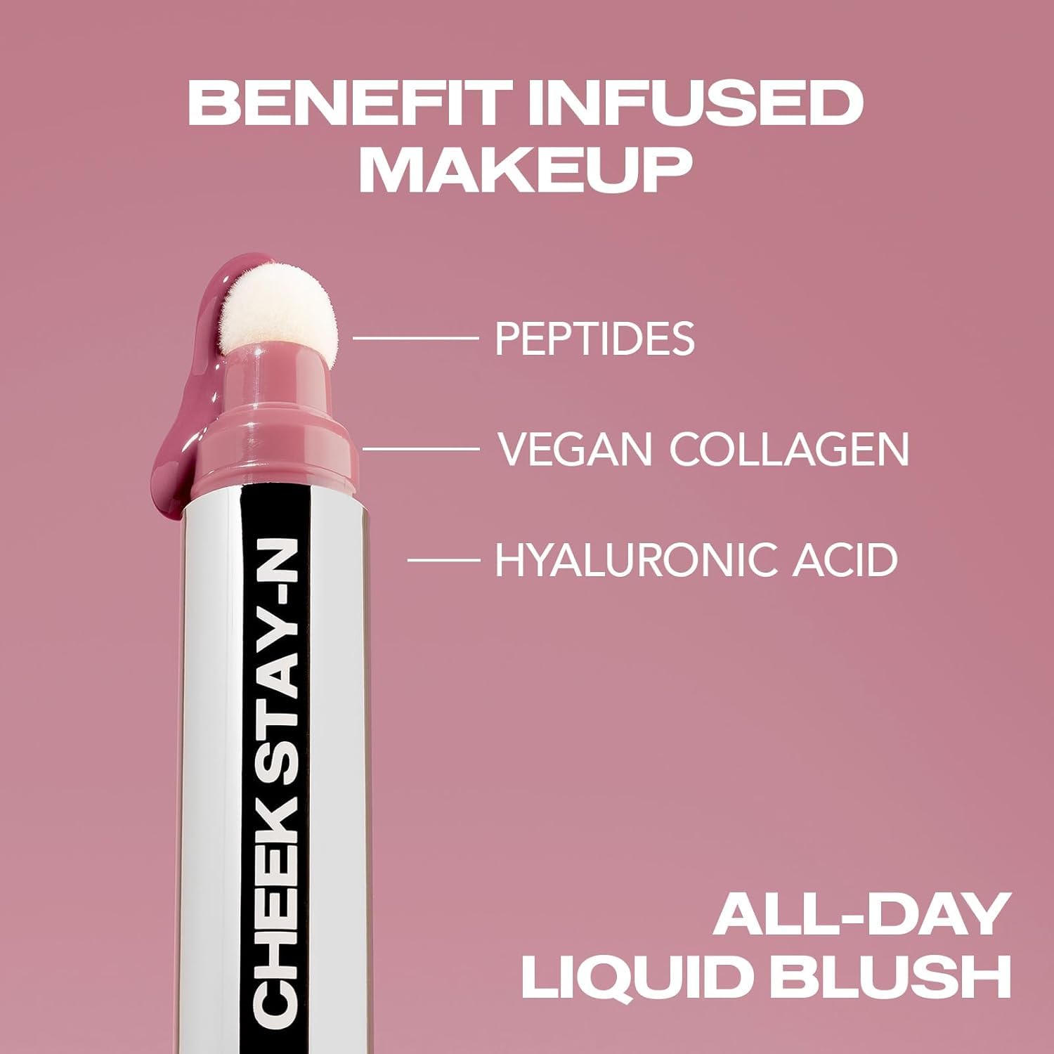 Applicateur-éponge du Sacheu Cheek Stay-N Liquid Blush facilite l’application en déplacement.