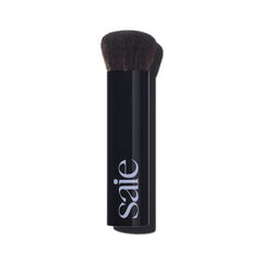 Saie brosse-base : application fluide du fond de teint liquide