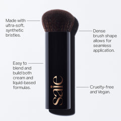 Brosse Saie pour fond de teint liquide, estompage doux et fini lisse.