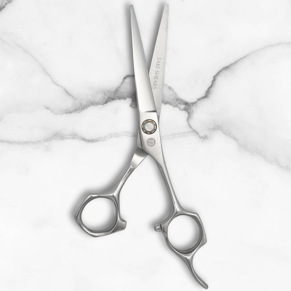 Saki Shears Musashi, acier 440C durable pour longue tenue.