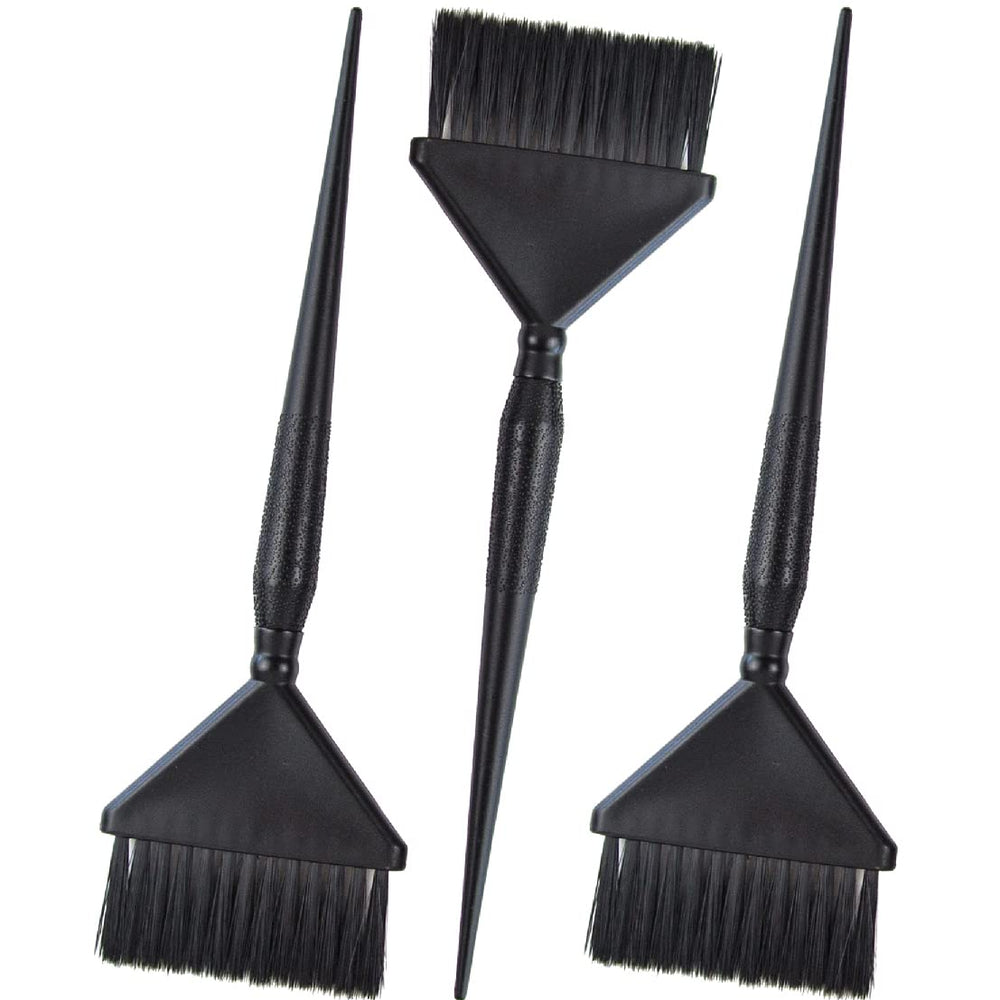 Salon Supply Co brosse-teinture extra-large en action pour une application rapide et homogène.