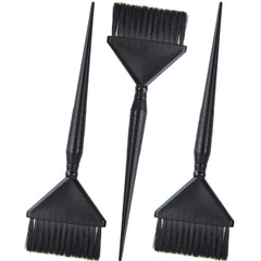 Salon Supply Co brosse-teinture extra-large en action pour une application rapide et homogène.