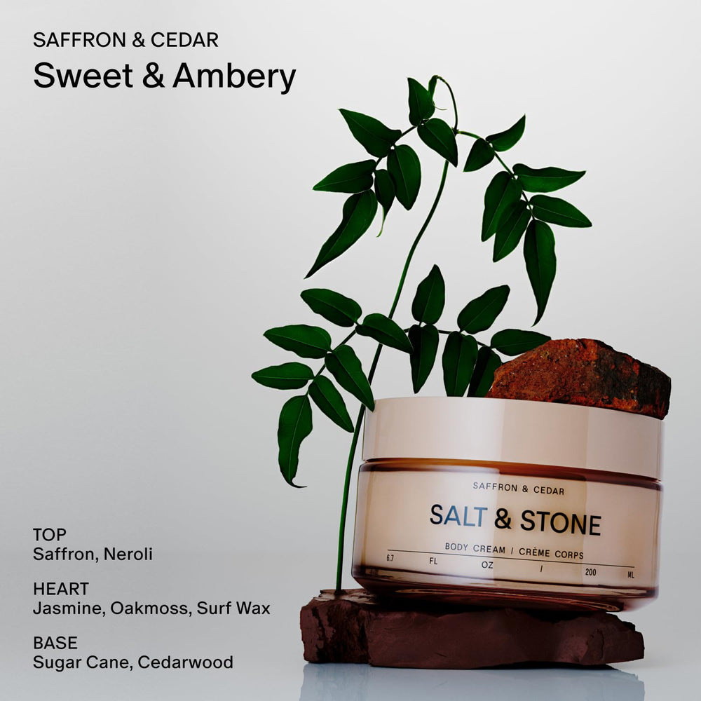 Salt & Stone – extraits d’algues et squalane restaurent l’hydratation.