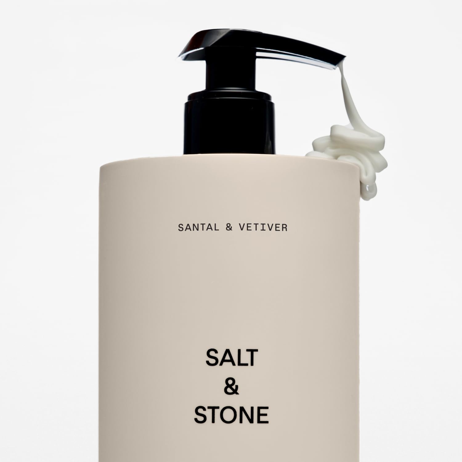 Formule vegan sans parabènes et sans phtalates de Salt & Stone.