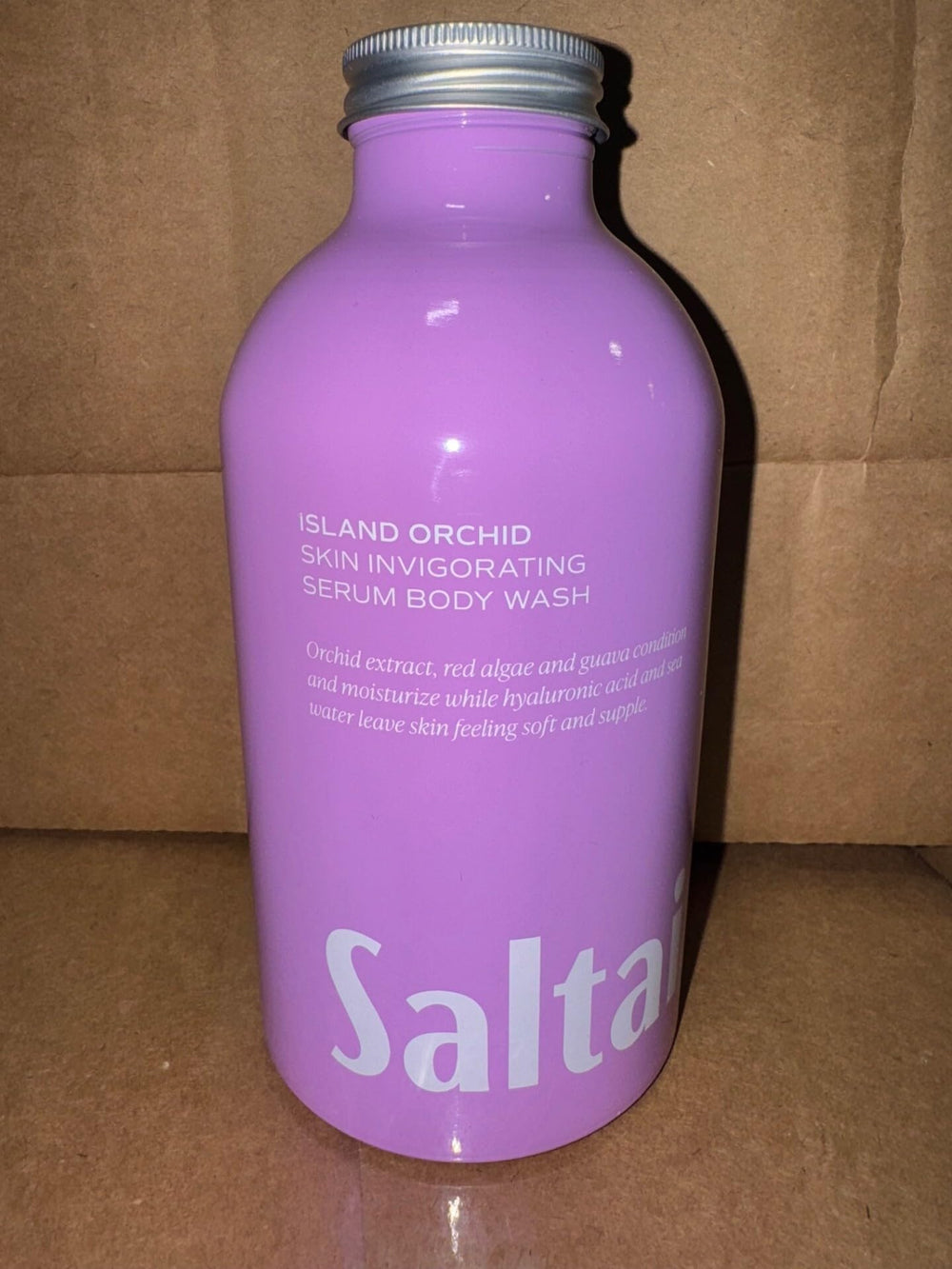 Senteur Island Orchid transforme la douche en rituel sensoriel Saltair.