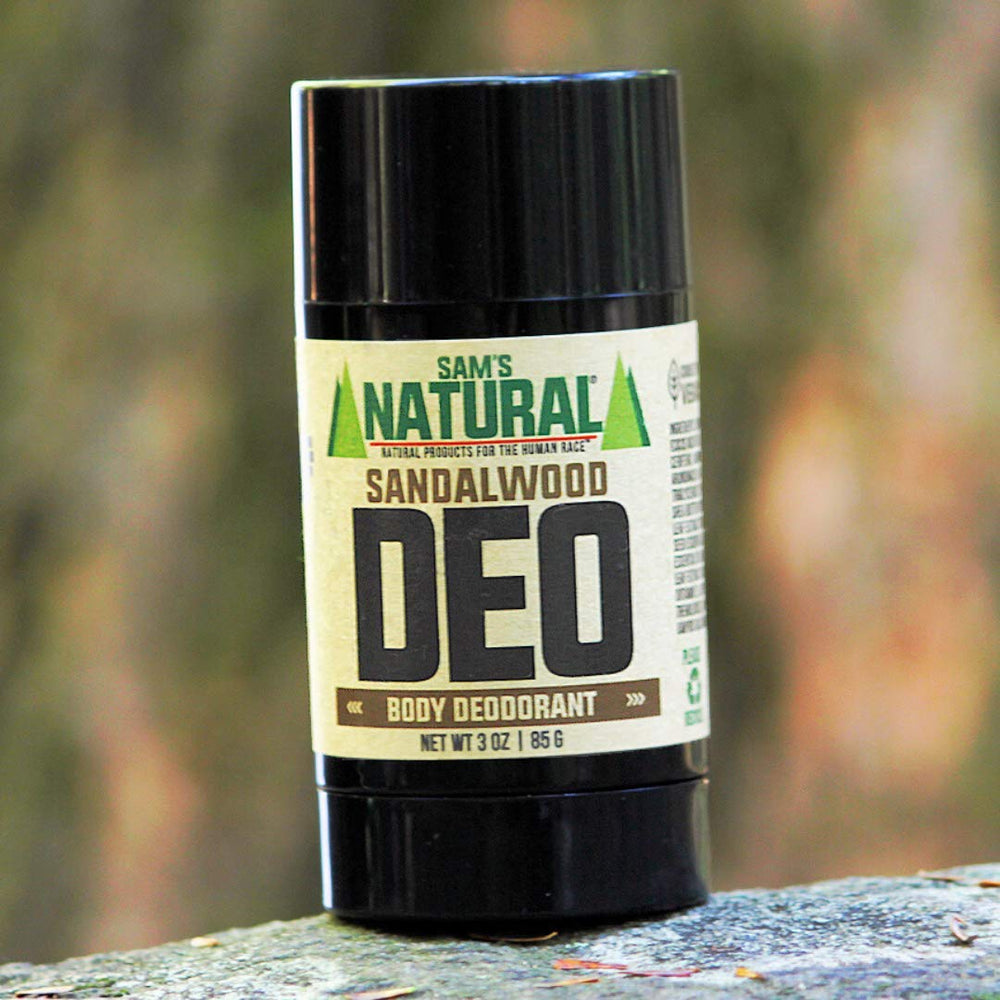 Sam’s Natural Déodorant Santal – odeur boisée douce et discrète pour la journée.