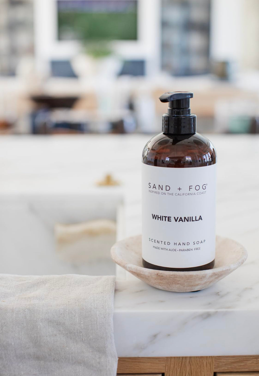 Flacon Sand + Fog Savon Mains Liquide Vanille, parfum sucré et agréable pour toute la famille.